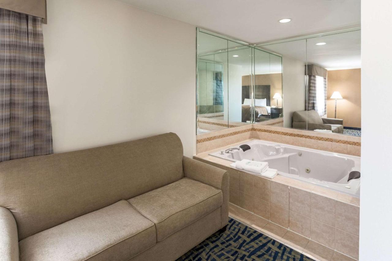 Quality Inn Rochelle Ngoại thất bức ảnh